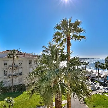 Appartement Moderne Avec Vue Mer Sur La Croisette Cannes