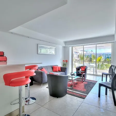 Appartement Moderne Avec Vue Mer Sur La Croisette Cannes